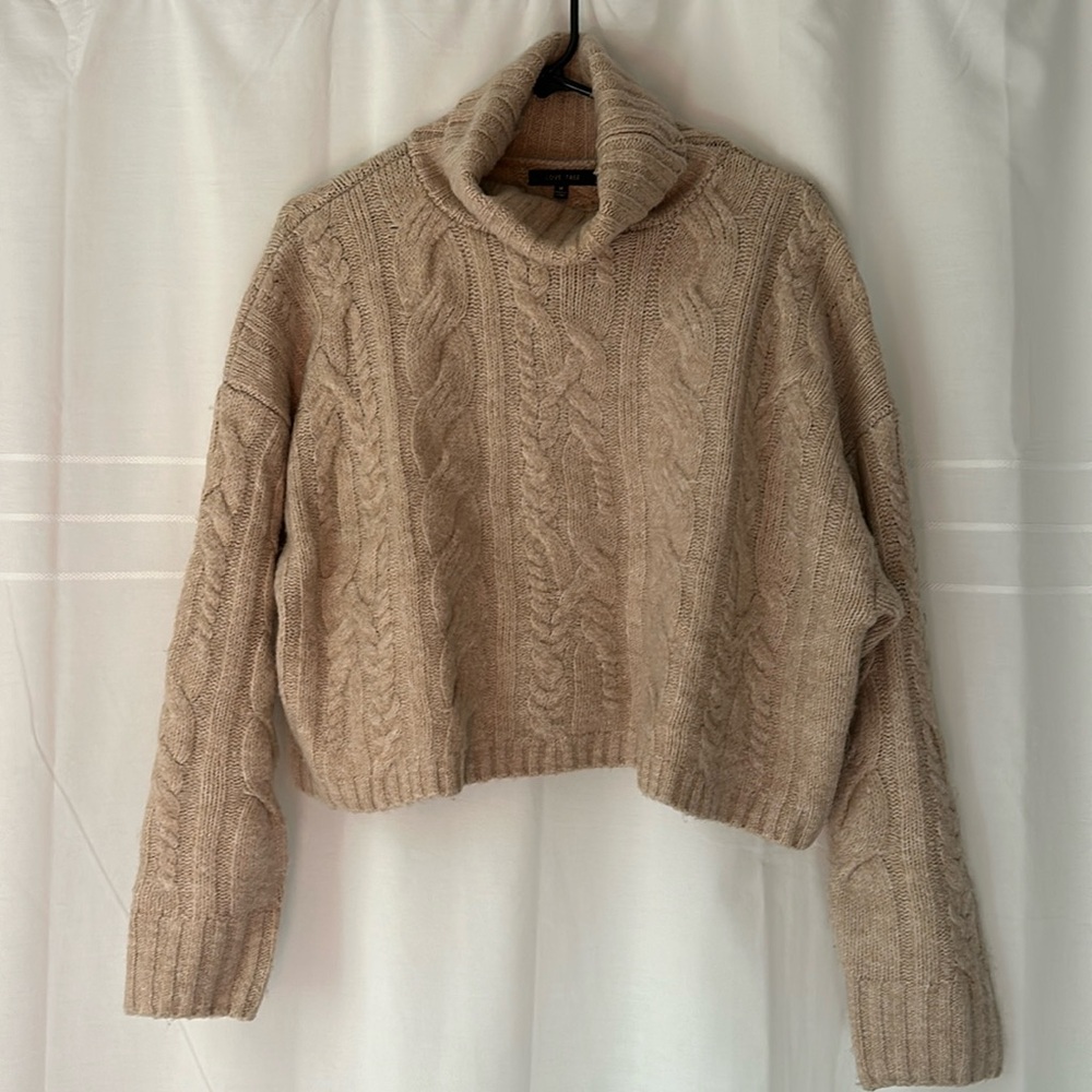 Love Tree Cropped Cable knit Turtleneck Sweater